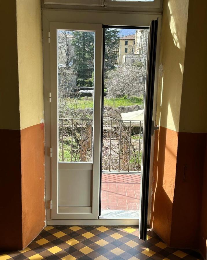Casa Cavour Hotell Pontremoli Eksteriør bilde