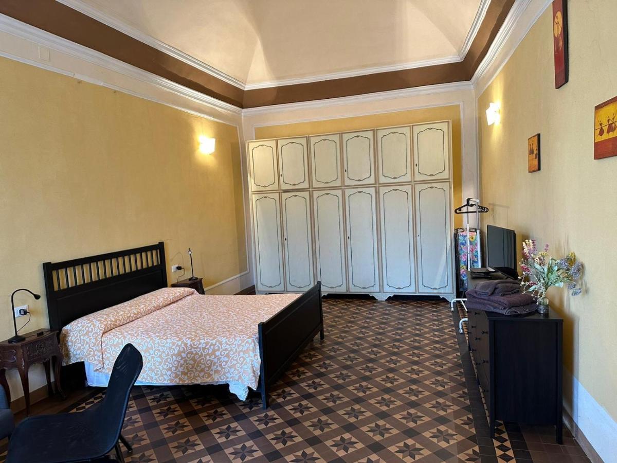 Casa Cavour Hotell Pontremoli Eksteriør bilde