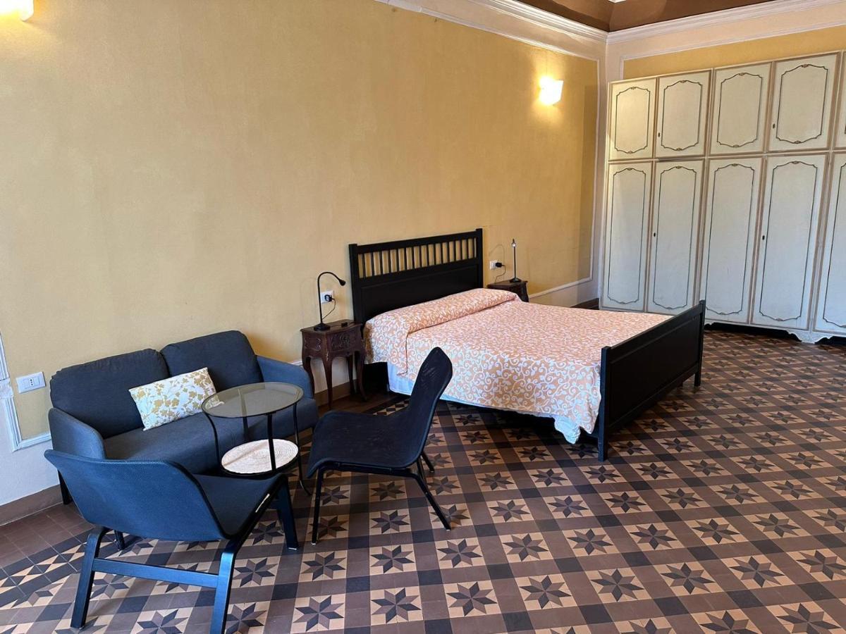 Casa Cavour Hotell Pontremoli Eksteriør bilde