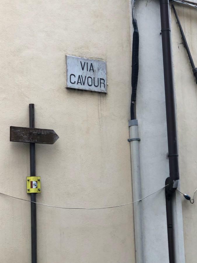 Casa Cavour Hotell Pontremoli Eksteriør bilde