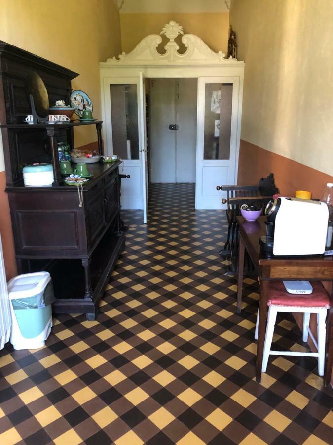 Casa Cavour Hotell Pontremoli Eksteriør bilde